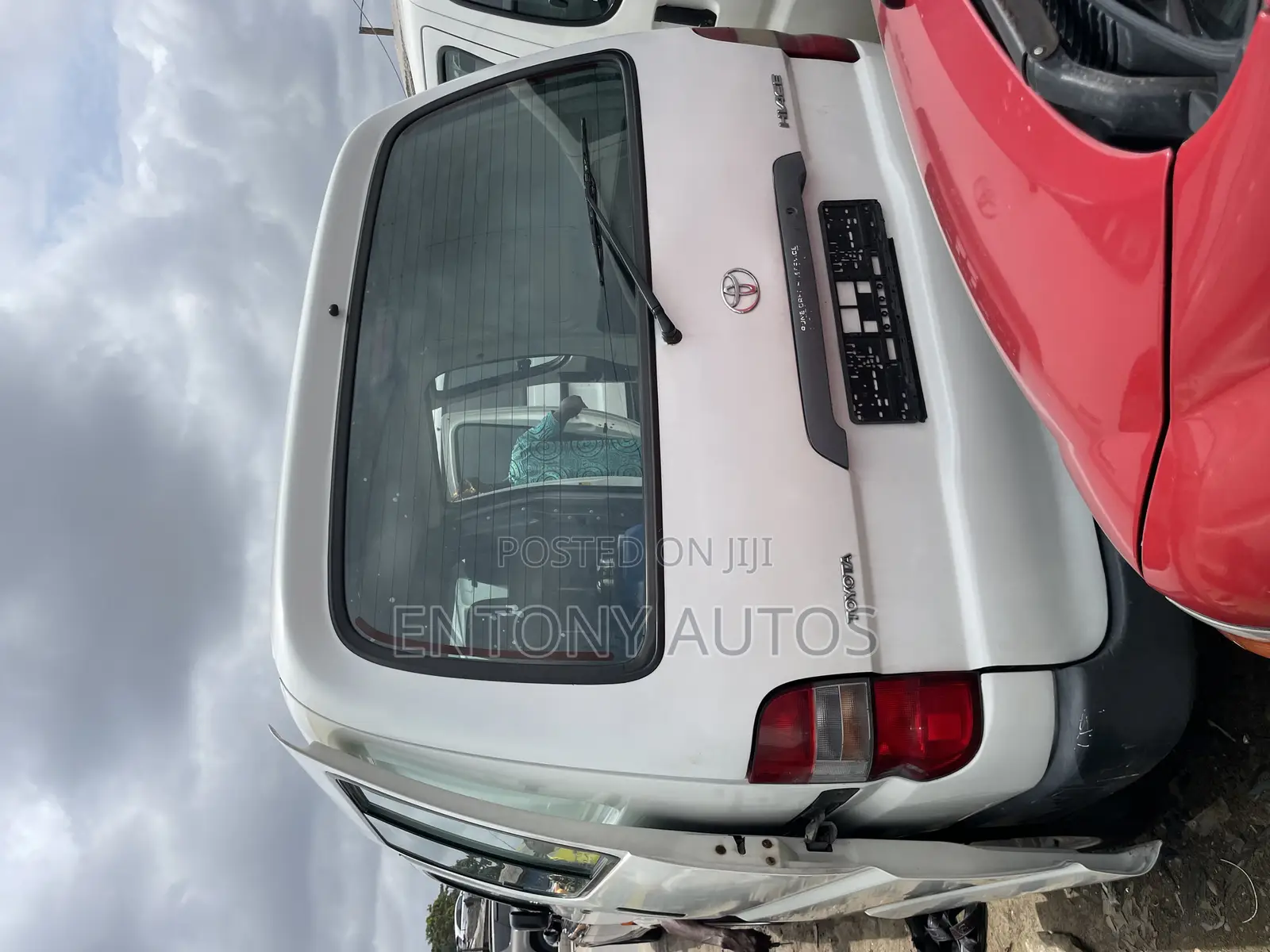 Toyota HiAce 2003 White