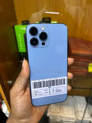 Photo - Apple iPhone 13 Pro Max 128 GB Blue