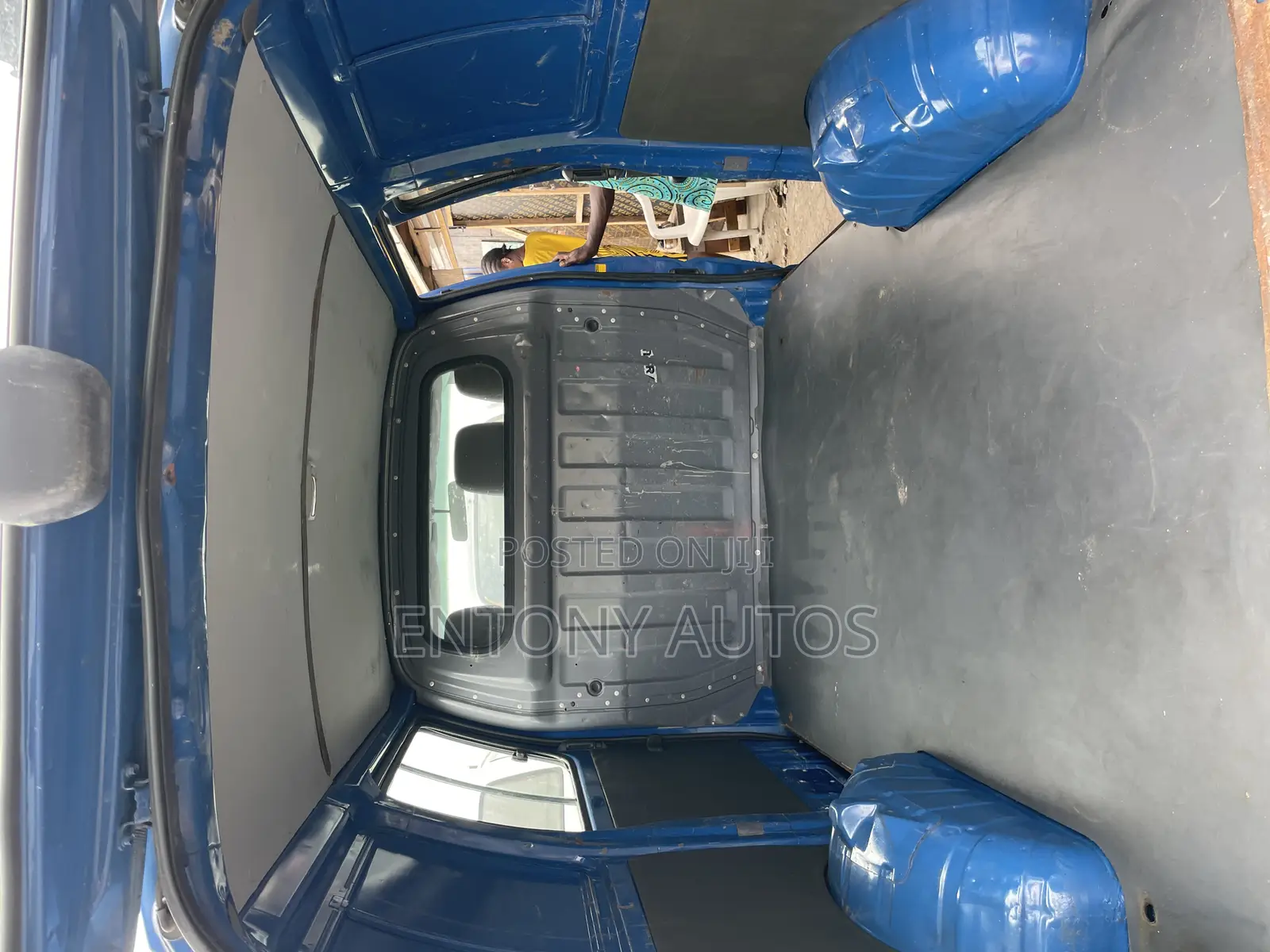 Toyota HiAce 2003 Blue