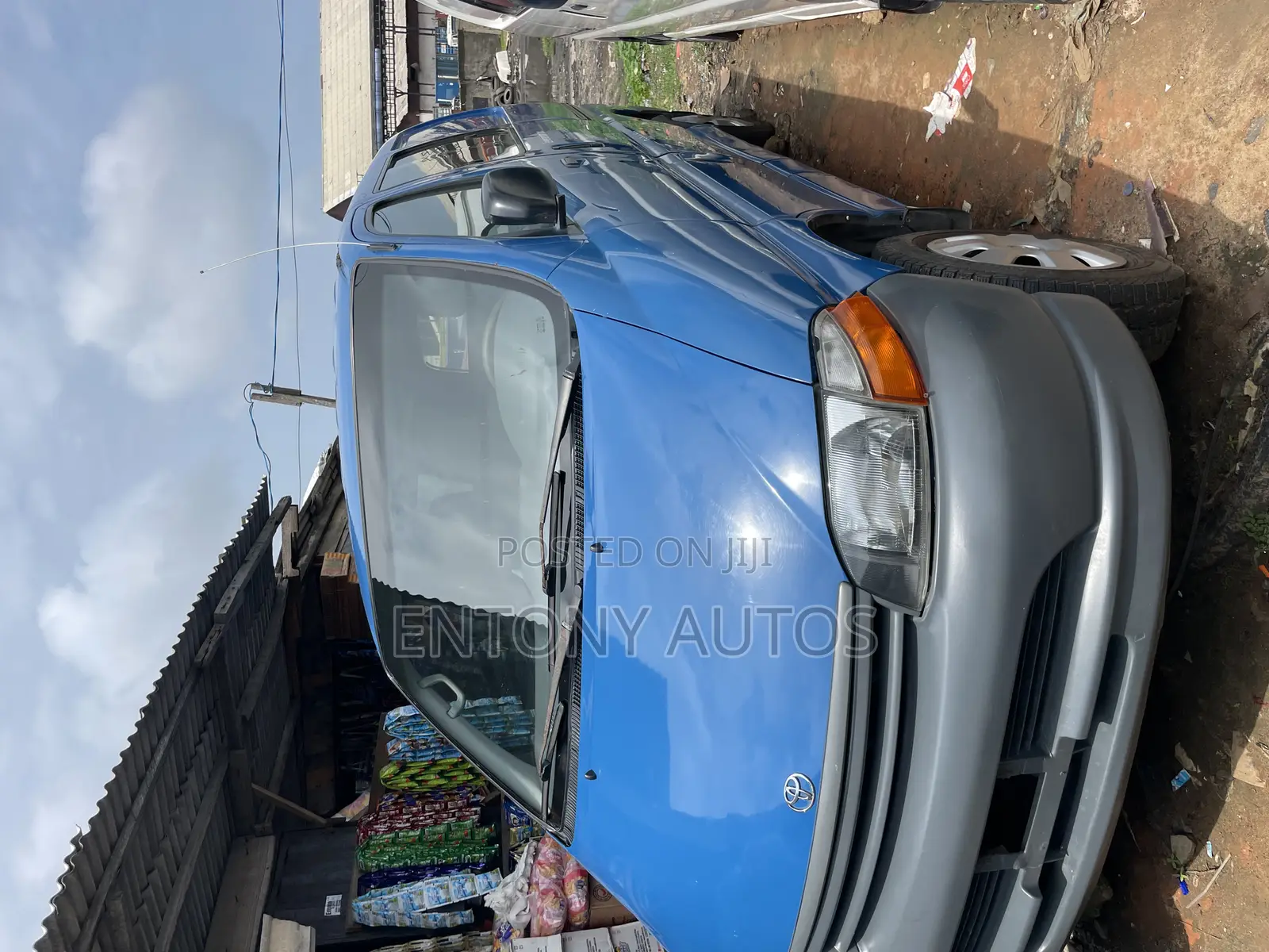 Toyota HiAce 2003 Blue