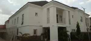 Photo - 4bdrm Duplex in Sunnyvale Estate for sale