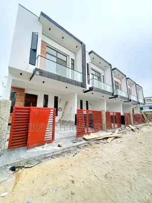 4bdrm Townhouse/Terrace in Ikota Mega Chicken, Lekki Fr Sale