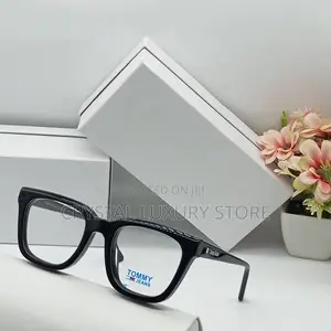 Photo - Tommy Hilfiger Quality Luxury Unisex Frame Glasses