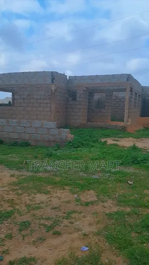 At Karu City College Junction 4 Bedrooms Bungalow