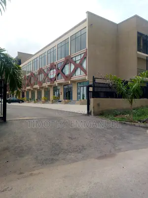 60 Square Meters Shop for Sale
