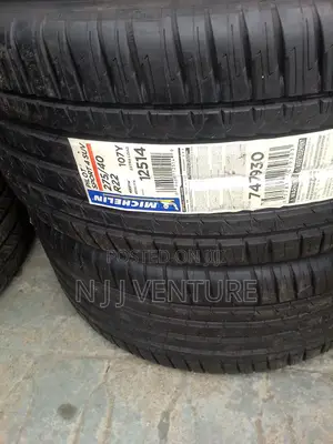 275 40 R22 Michelin