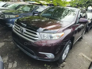 Toyota Highlander Limited 2012 Red
