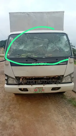 Isuzu NPR 98 Windscreen Glass We Deliver