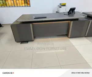 Quality Executive Md Office Table With Light/Softtouch Lock