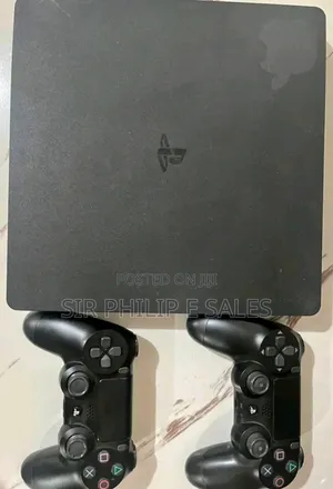 Good as New Playstation 4+4 Latest Game's