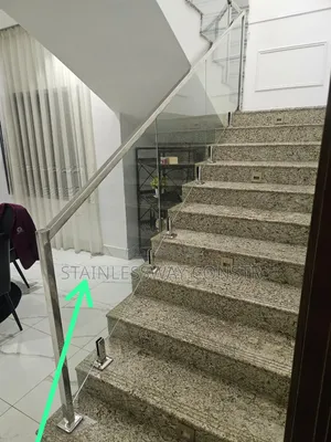 Tampered Plain Glass Railing With Spigot Base Hollow Pipe