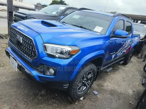 Toyota Tacoma Limited 2017 Blue