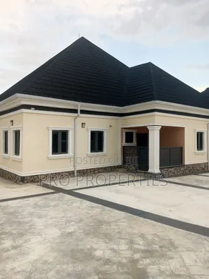 Photo - 3bdrm Bungalow in An Estate, Dakwo District for sale