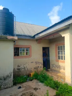 For Sale 5 Units of Shops and Office