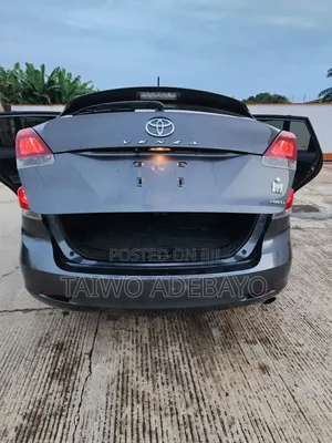 Toyota Venza LE FWD 2013 Gray
