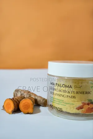 Photo - Mia Paloma Secrets | Kojic Acid Turmeric Cleansing Pads