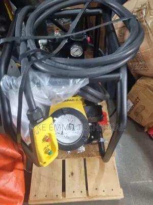 Enerpac Hydraulic Torque Machine
