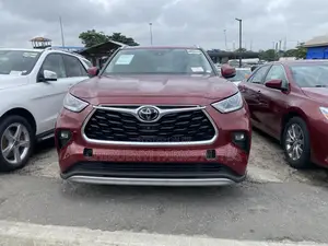 Toyota Highlander Platinum AWD 2020 Red