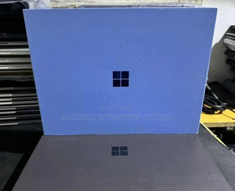 New Microsoft Surface Pro 11th Edition, a Copilot+ PC 16GB SSD 1T