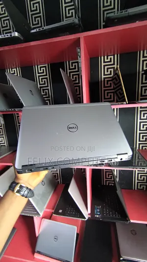 Photo - Laptop Dell Latitude 7440 8GB Intel Core I7 SSD 256GB