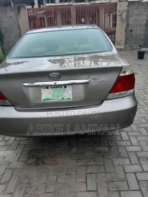 Photo - Toyota Camry 2006 Gray