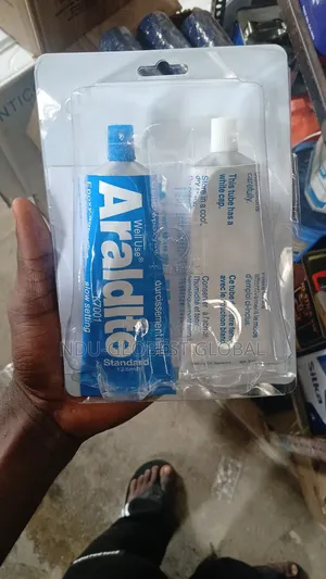Araldite Standard Slow-Setting Epoxy Adhesive