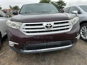 Photo - Toyota Highlander Limited 2012 Burgundy