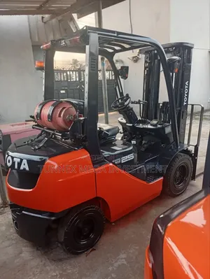 2.5tons Toyota Forklift