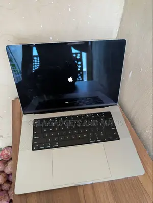 Laptop Apple MacBook Pro 2023 M2 Pro 16GB Apple M2 SSD 512GB