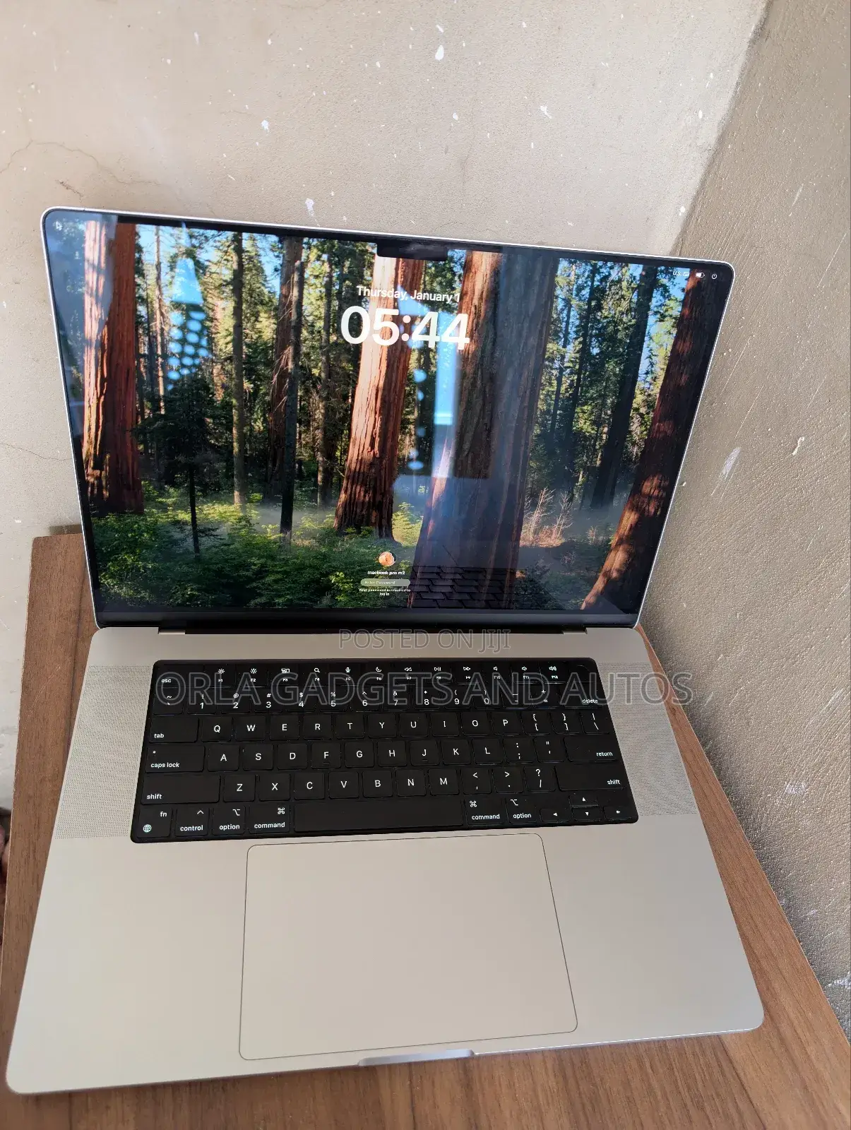Laptop Apple MacBook Pro 2023 M2 Pro 16GB Apple M2 SSD 512GB