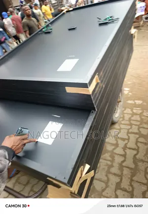 550watts Jinko Solar Panel All Black