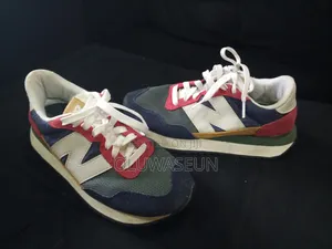 New Balance 237
