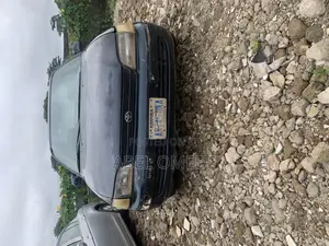 Toyota Carina E 1998
