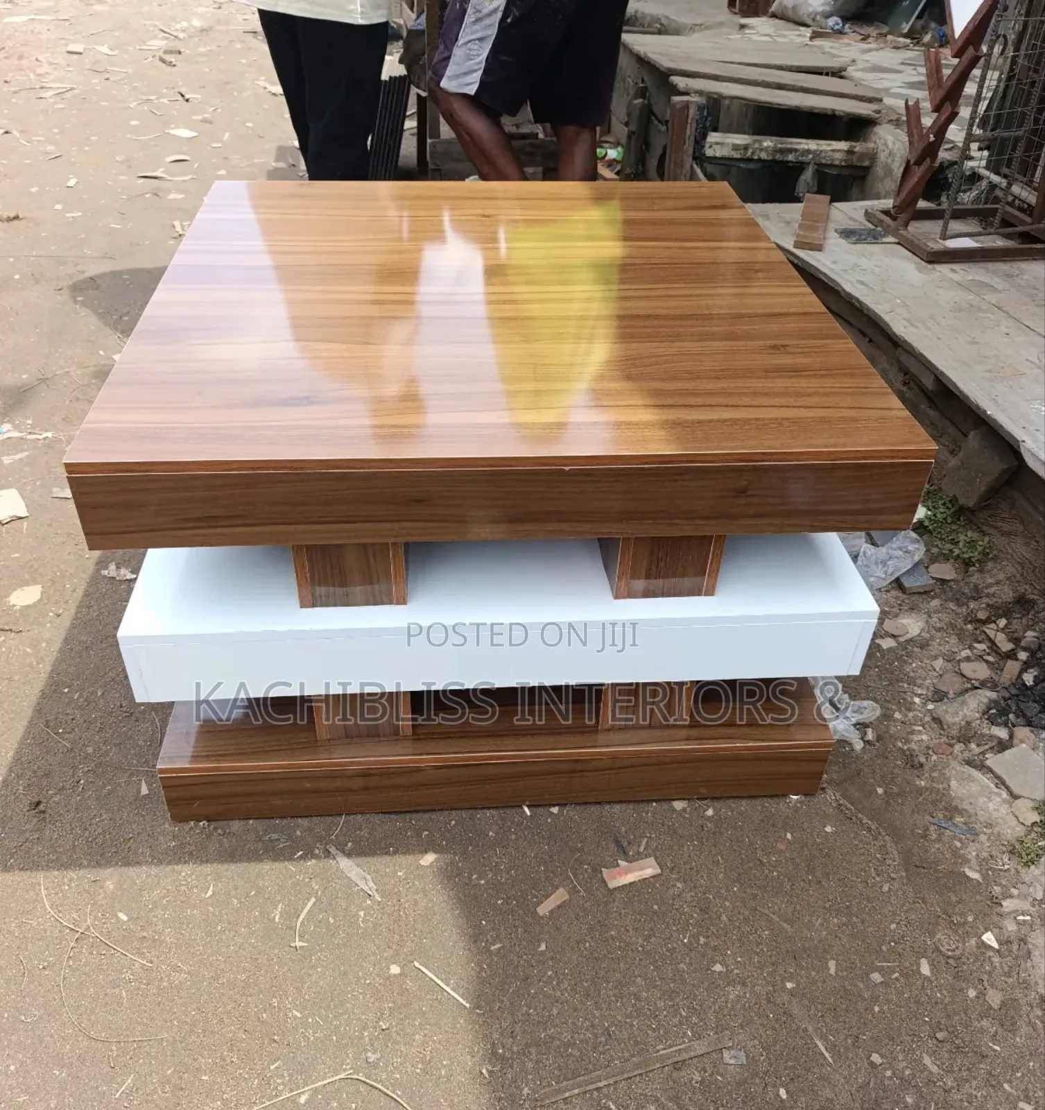 Center Table 004
