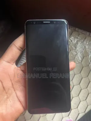 Photo - Samsung Galaxy S9 64 GB Silver