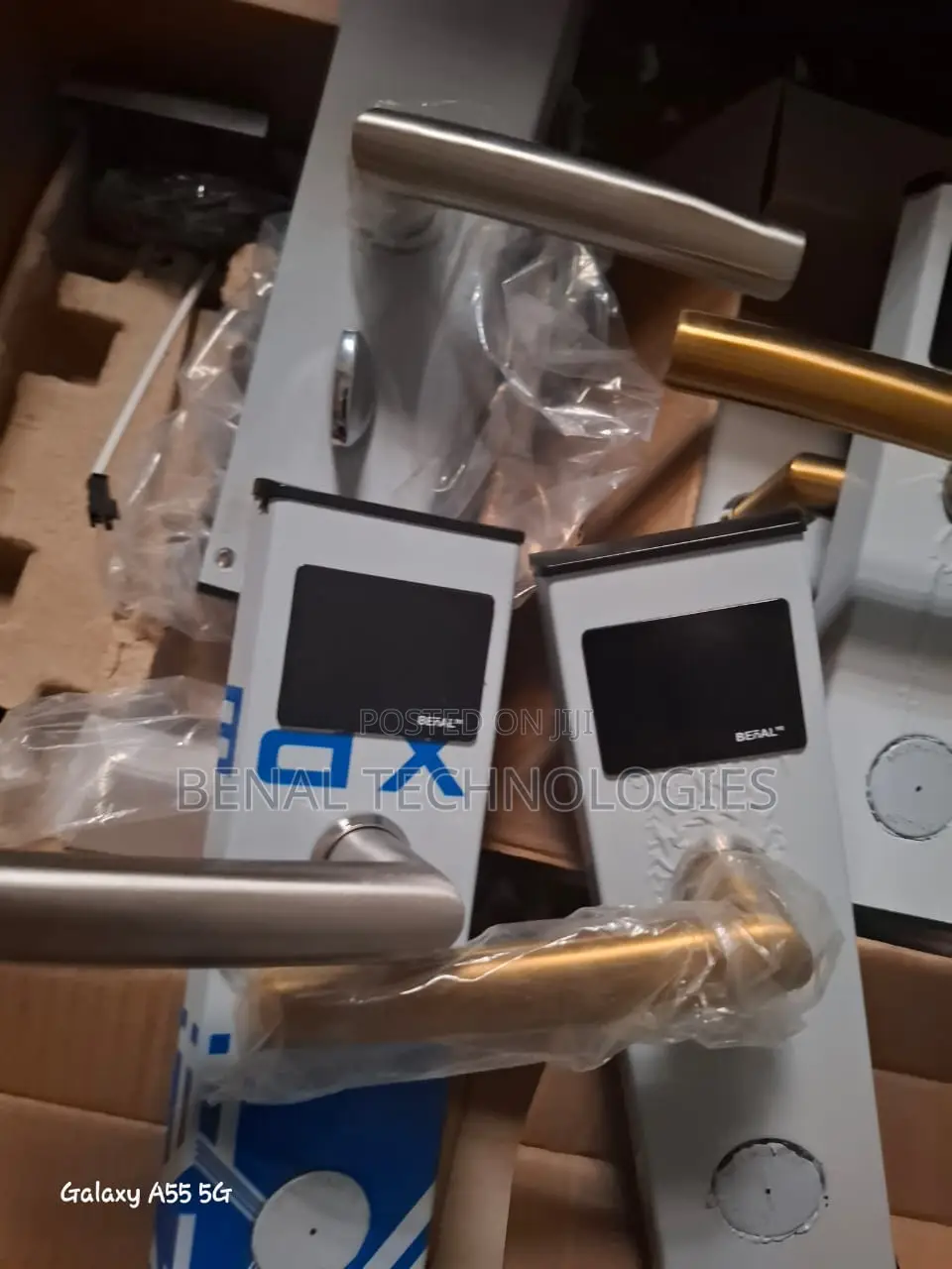 Hotel Cardized Lock System + Free Software
