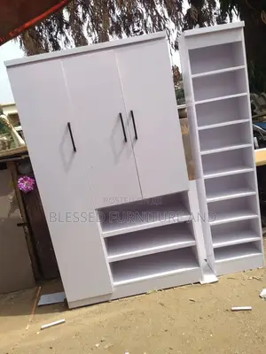 Quality Three Door Wardrobe With Shoe Rack