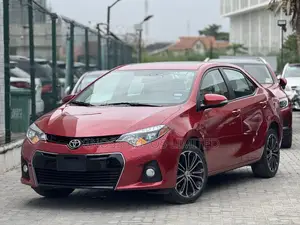 Toyota Corolla S Premium 4dr Sedan (1.8L 4cyl CVT) 2014 Red