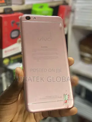 Vivo Y66i 32 GB Gold