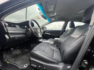 Toyota Camry SE 4dr Sedan (2.5L 4cyl 6A) 2012 Black