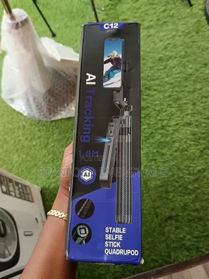 C12 Ai Tracking Selfie Stick