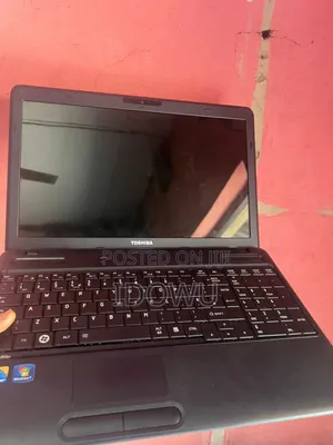 Photo - Laptop Toshiba Satellite C850 4GB Intel Core I3 HDD 320GB