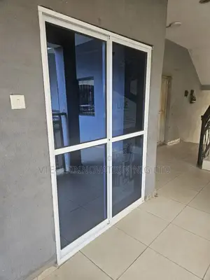 Sliding Door