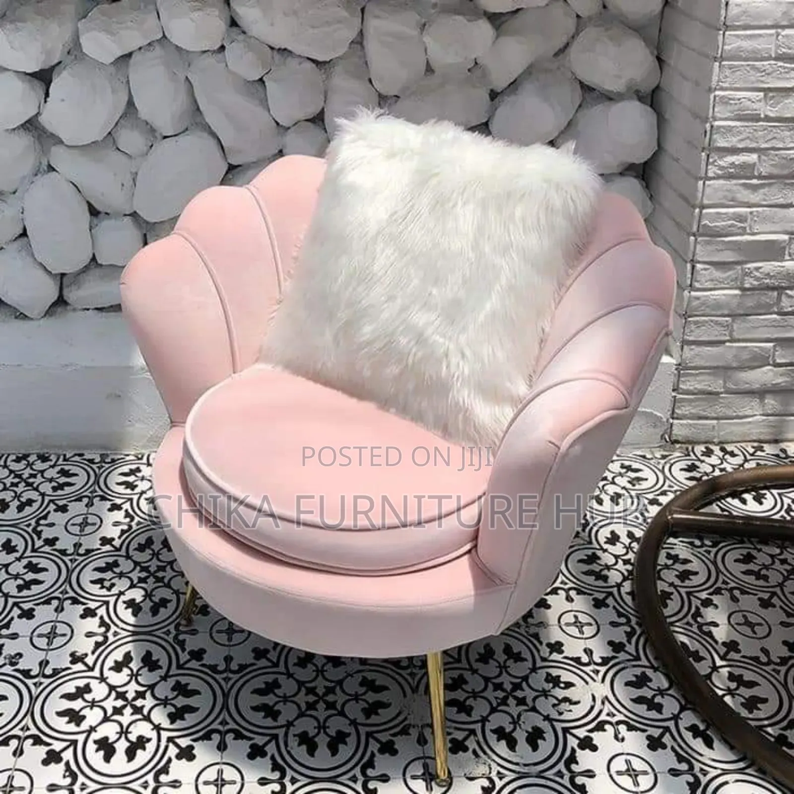 Quality Craft Chair Wit Pillow