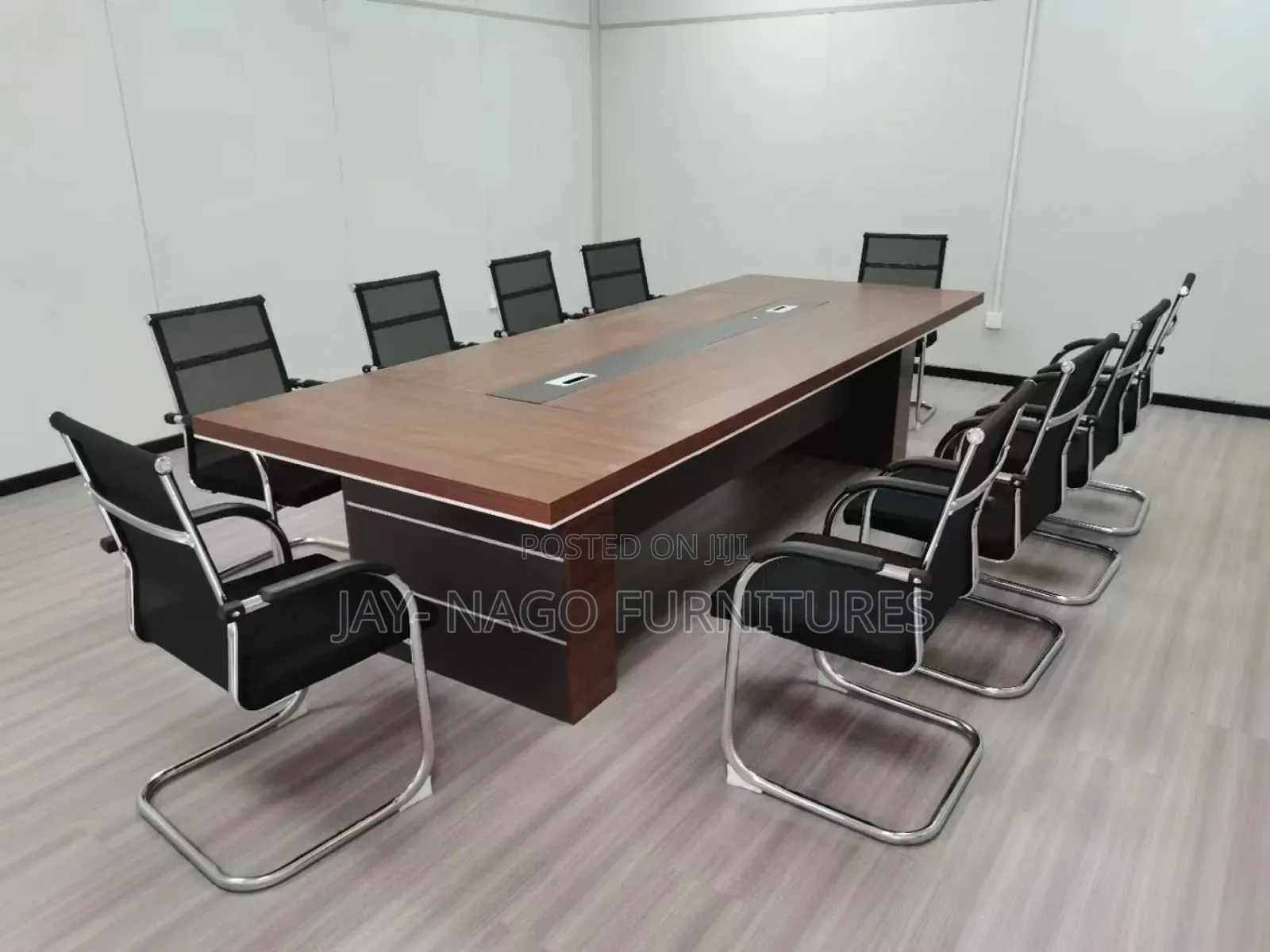 Executive Newly 10 Seater Conference Table With Chairs