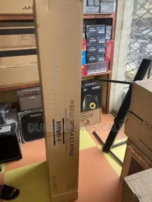 Yamaha Montage M8x Professional Keyboard