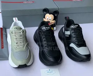 Prada Luxury Designers Sneakers Shoe