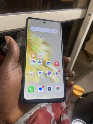Tecno Spark 20 128 GB Black