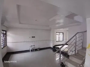 3bdrm Duplex in GRA Phase 1 for rent