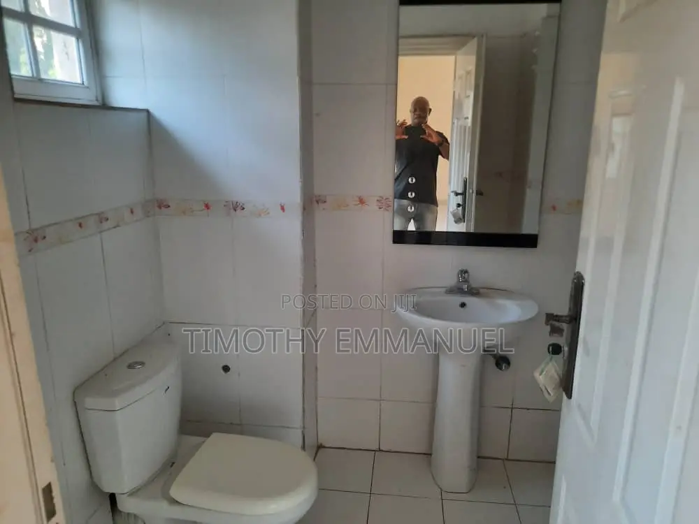 Office Complex/Hotel Accomodation Fourth Floor for Sale